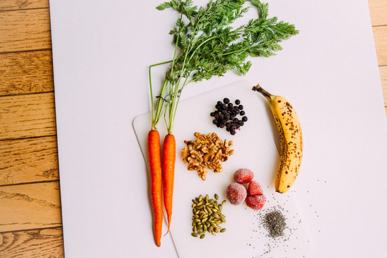 A (Mostly) Raw, Vegan Lifestyle // livelovesimple.com